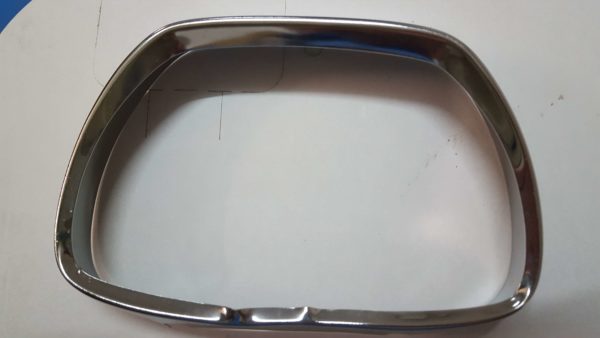 Cornice Faro Piaggio Vespa GS - immagine 2