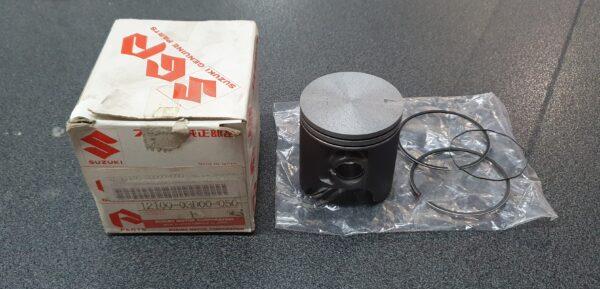 12100-03D00-050 SUPEROFFERTA!!! KIT PISTONE CON FASCE SEGMENTI E ANELLO SUZUKI 125R - 12100-03D00-050