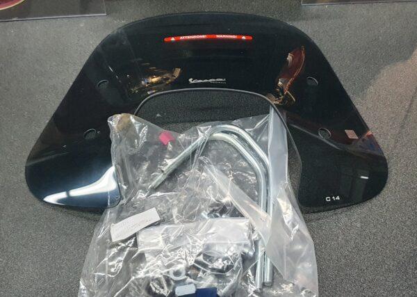 TRIMBOLI MOTO OFFERTA!! KIT PARABREZZA CUPOLINO PIAGGIO PER VESPA S 50 125 150 - 1B001162