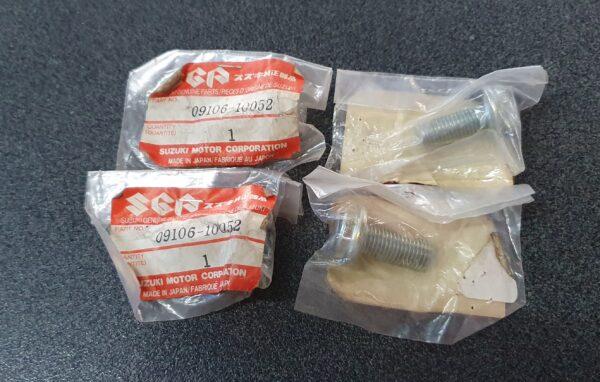 BULLONE POGGIAPIEDI SUZUKI PER GSX R - 09106-10052