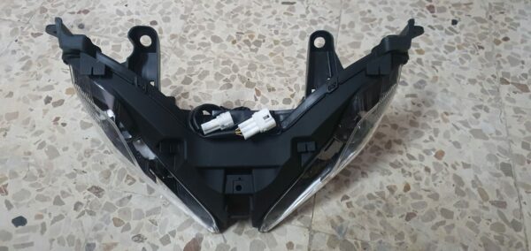 TRIMBOLI MOTO FARO FANALE ANTERIORE USATO PER TMAX TECH 560 - BBW843000000 - immagine 3